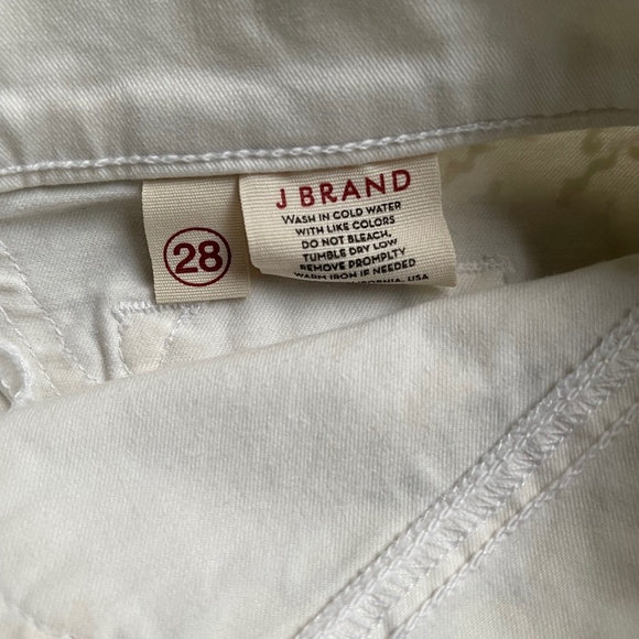 J Brand Mid-Rise Houndstooth Capri - Picture 6 of 6